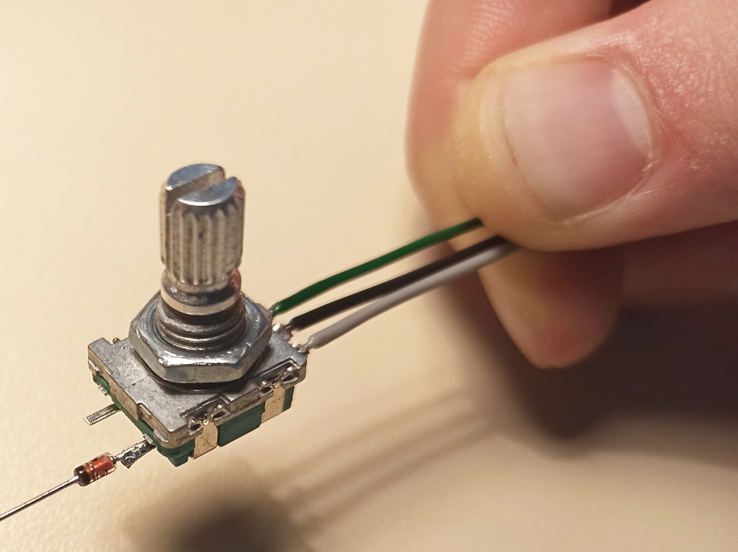 Encoder wires + diode